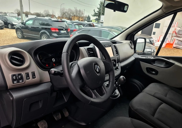 Renault Trafic cena 62999 przebieg: 235263, rok produkcji 2015 z Ogrodzieniec małe 466